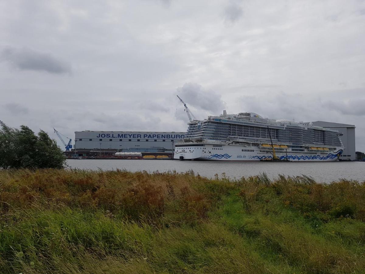 Idyllisches Ferienhaus Naehe Meyer Werft Papenburg Buitenkant foto