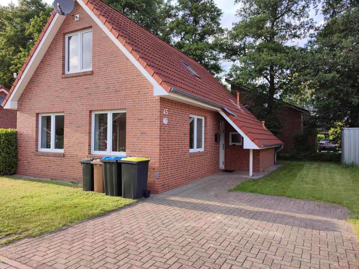 Idyllisches Ferienhaus Naehe Meyer Werft Papenburg Buitenkant foto